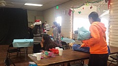 2014-12-20 - Bus Christmas Party (41)